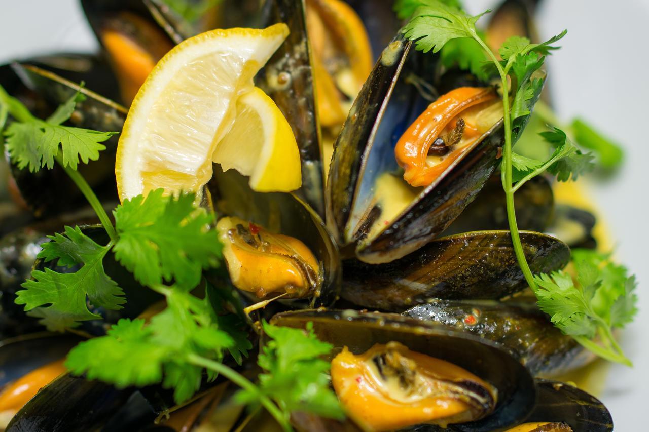 The Fenwick Steak & Seafood Pub Hotel Claughton Luaran gambar